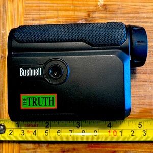 Bushell 4” x 3”. Range Finder. THE TRUTH. Black with Case and Belt Clip.